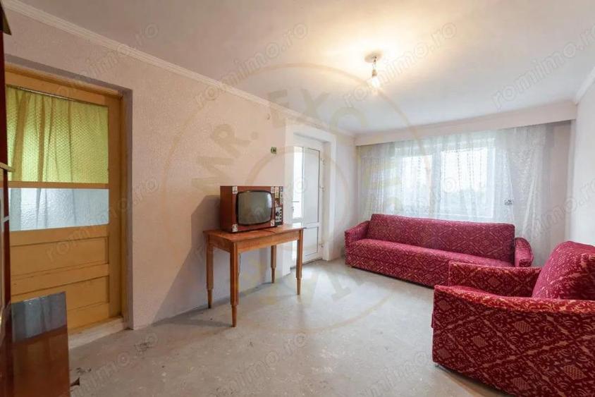 Casa traditionala la tara in Gliganu de Jos Com. Rociu-Arges la 30 km de Pitesti - 10