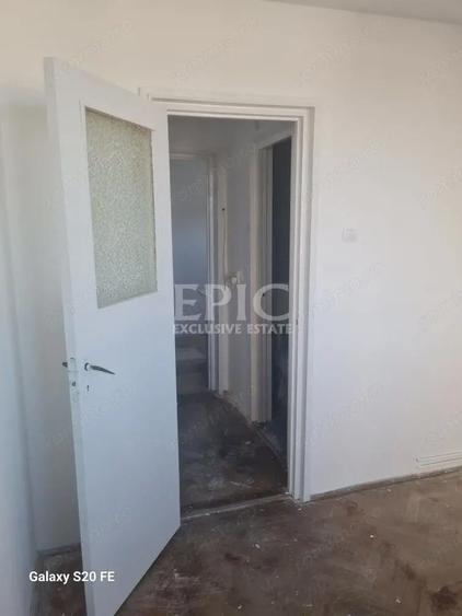 De va^nzare apartament 2 camere - 2