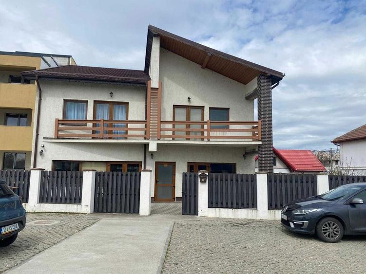 Se inchiriaza 3 garsoniere, Bd Ilie Balacin nr 40 , aproape de Stadionul Ion Oblemenco, centrul orasului, Parcul Nicolae Romanescu, Parcul Tineretului - 8