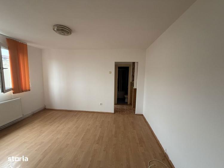 Apartament 2 camere,33 mp-zona Dallas - 5