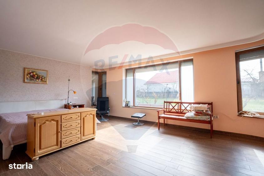 De vanzare Casa 1 nivel, teren 2000mp Sanmartin - 6