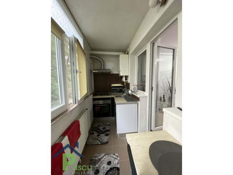 GIURGIULUI, str. Zetarilor, bloc 2018, cf. I, 35 mpu, centrala proprie - 4
