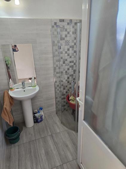 Casa 3 camere in sat Dragoesti comuna Racovita amenajata mobilata utilata pozitie excelenta - 3