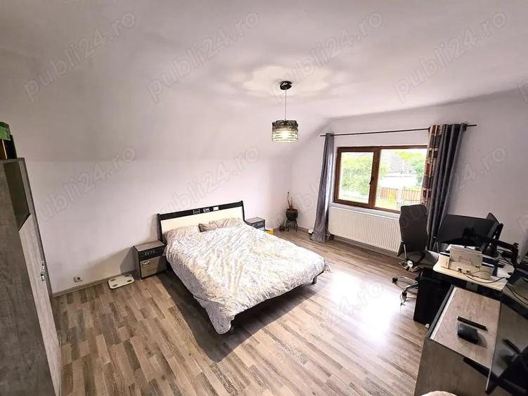 Casă cu 5 camere cu Teren 600 Mp în Central
