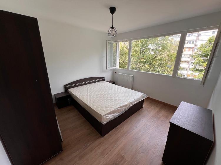 Apartament cu 2 camere nedecomandat în Giurgiului