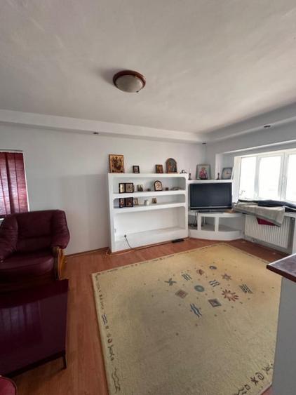 Apartament 3 camere de vanzare in zona Gara etaj inte - 2