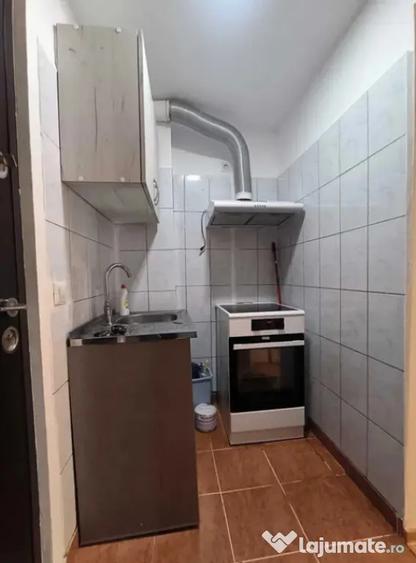Garsonieră semidecomandată în Bartolomeu