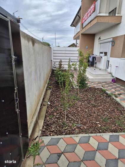 Casă cu 4 camere cu Teren 190 Mp în Domnești