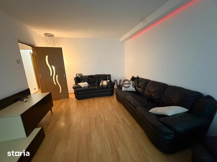 Apartament cu 3 camere în Drumul Taberei
