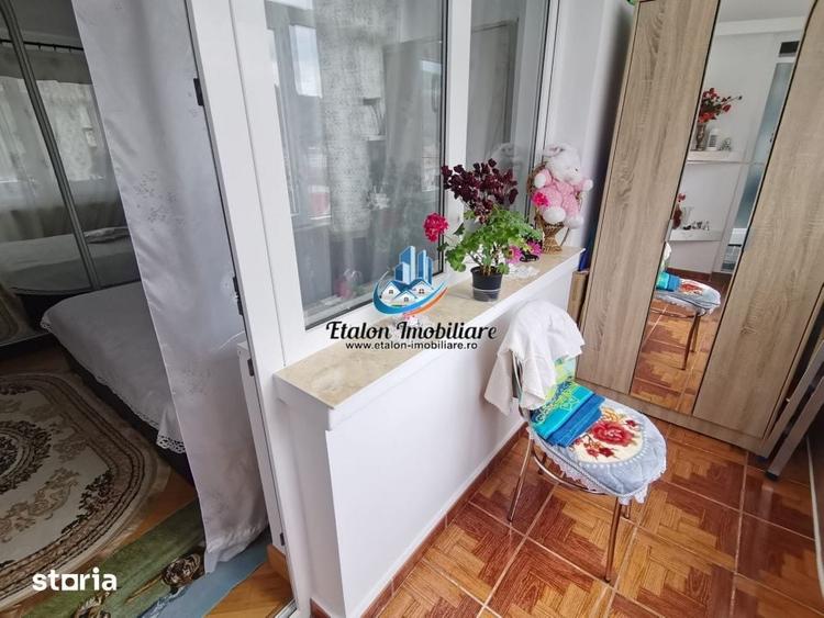 Apartament cu 3 camere decomandat în Dărmănești