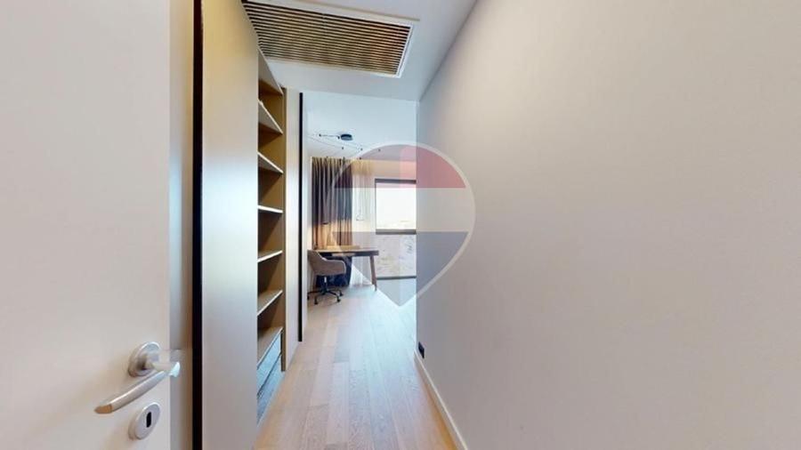 Apartament cu 3 camere decomandat în Herăstrău