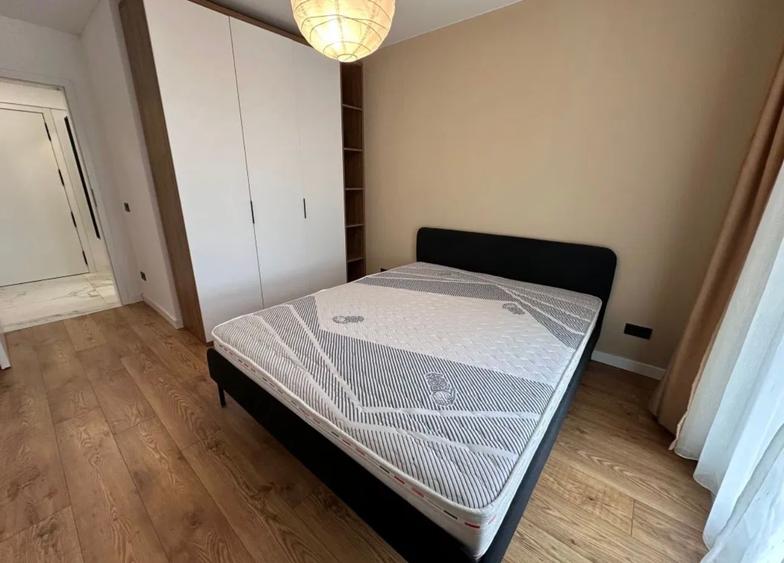 Apartament cu 2 camere decomandat în Berceni