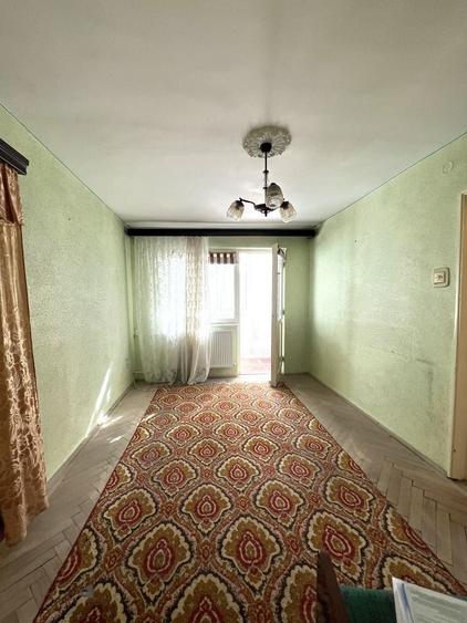 Apartament cu 2 camere semidecomandat în Micro 40