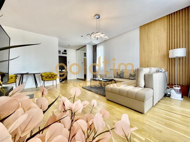 Apartament cu 4 camere decomandat în Aviației