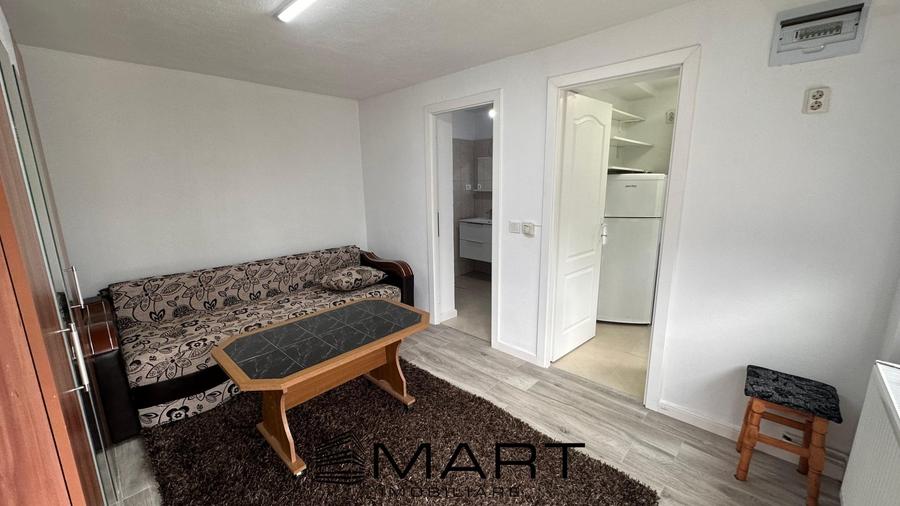 Garsoniera 18mp la curte zona Terezian - 2