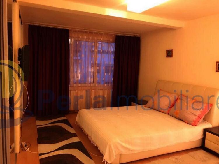 VILA - OVIDIU LAC - DEMISOL, PARTER, ETAJ SI MANSARDA - 3