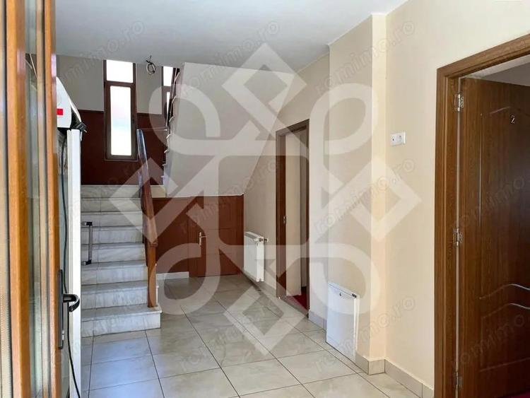 Pensiune cu 7 camere de vanzare in Baile 1 Mai - 7