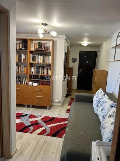 Apartament cu 2 camere, zona Canta