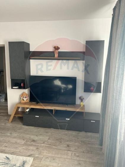 Apartament cu 2 camere de închiriat în zona 1 Decembrie 1918 / Parcare - 4