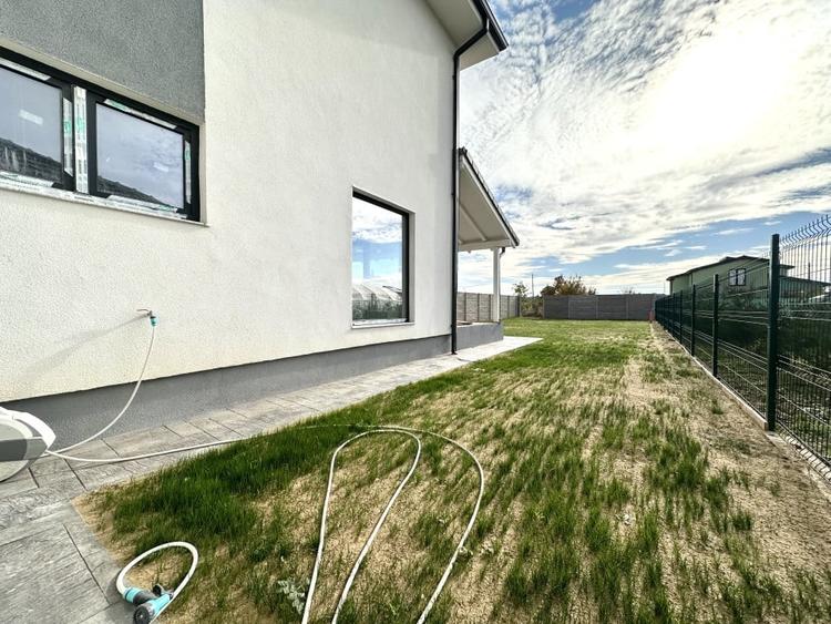 Duplex 4 camere, 128 mp utili 431 mp teren - Dumbravita - 1