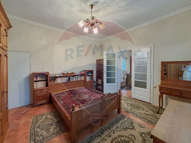 Casă / Vilă cu 5 camere de vânzare în Aleșd zona Ultracentral - 6