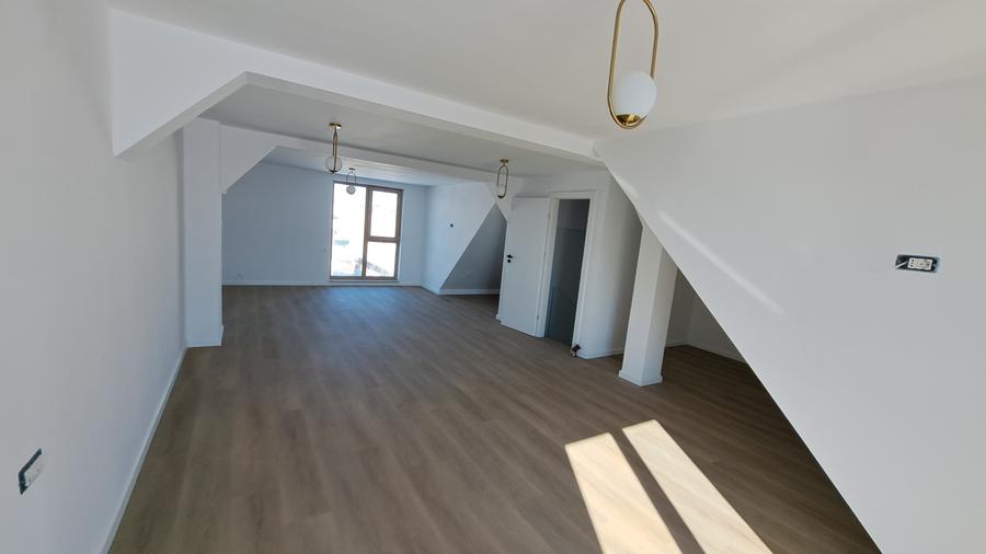 VILE 5/6 CAMERE CU SUPRAFATA GENEROASA IN COMPLEX REZIDENTIAL CU CIRCUIT INCHIS - 35