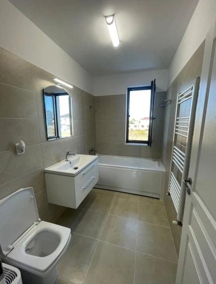 Calea Urseni/Mega Image - Casa insiruita cu 3 camere - 4