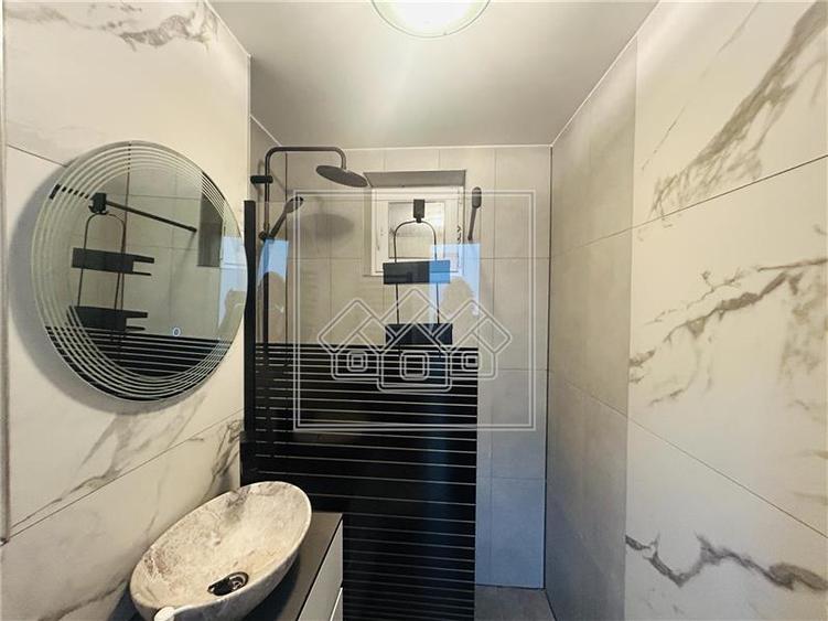 Apartament cu 2 camere decomandat în Hipodrom 1