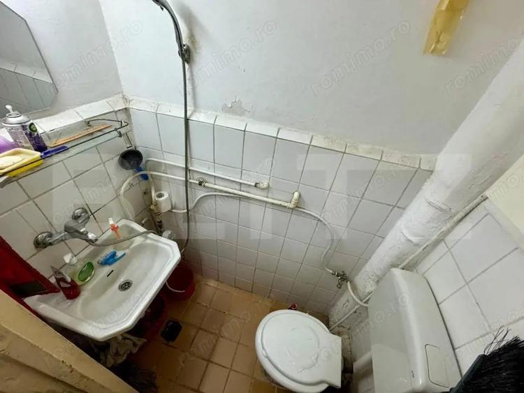 Apartament cu 2 camere - zona Rogerius - 3