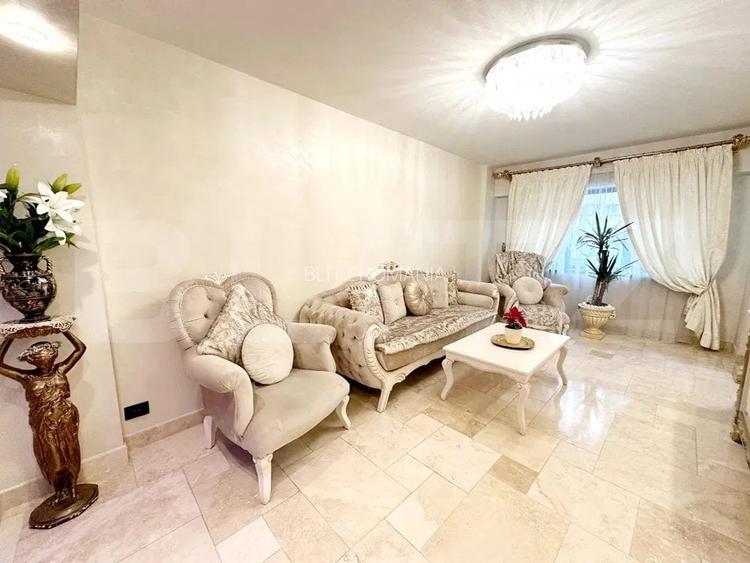 Apartament de vanzare, cu 4 camere, 90 mp, zona Racadau Apartament de vanzare, cu 4 camere, 90 mp, zona Racadau