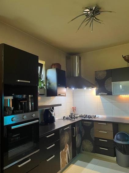 Locuință elegantă cu curte amenajată – parter + etaj, în spatele Pieței Delfinul - 34