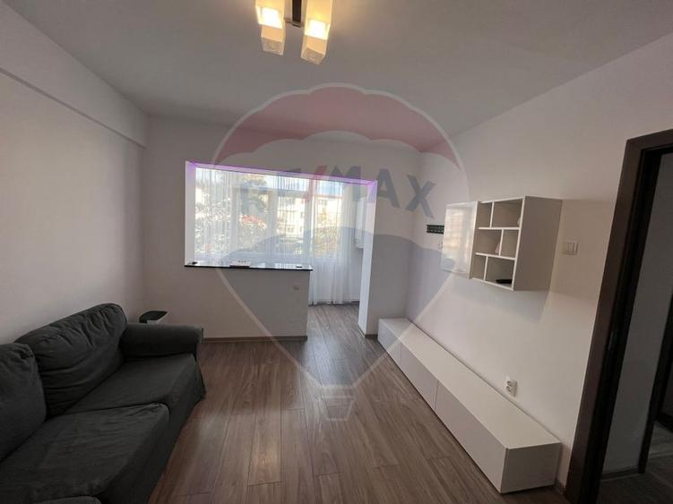 Apartament cu 2 camere de inchiriat- zona ultracentrala- 9 Mai - 1