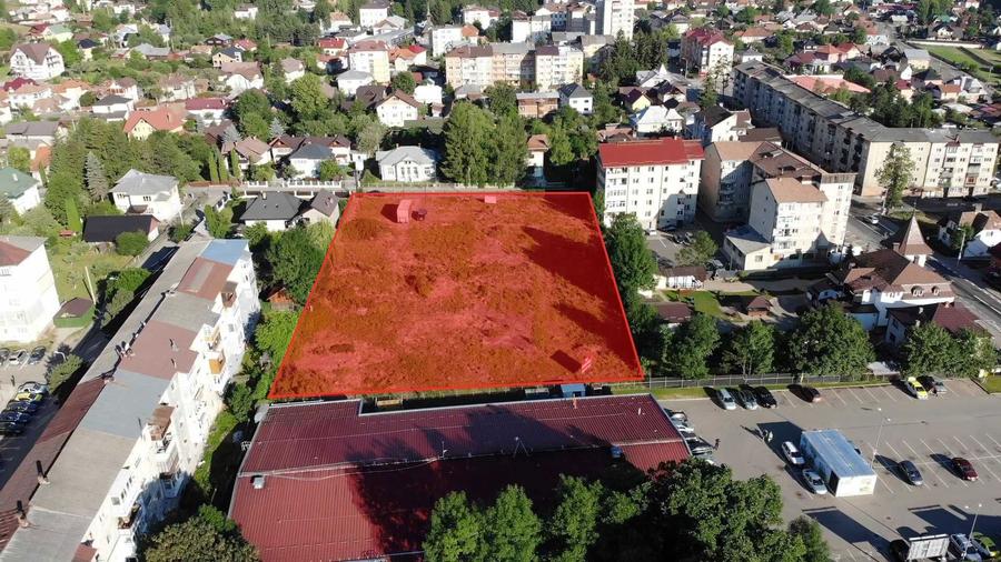 Inchiriez teren ULTRACENTRAL langa LIDL Campulung Moldovenesc - 1