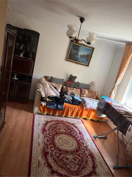 Casă cu Teren 200 Mp în Central