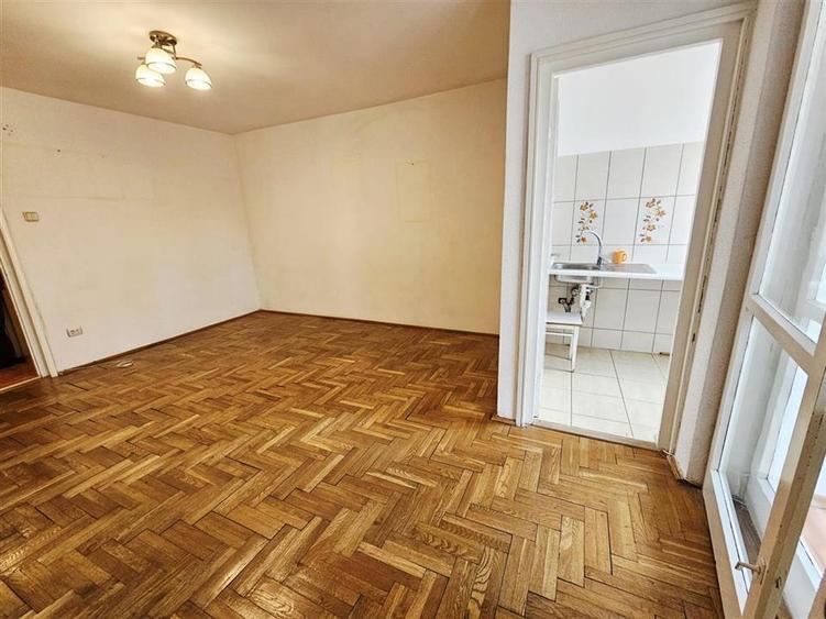 Garsoniera de vanzare ASTRA - 4