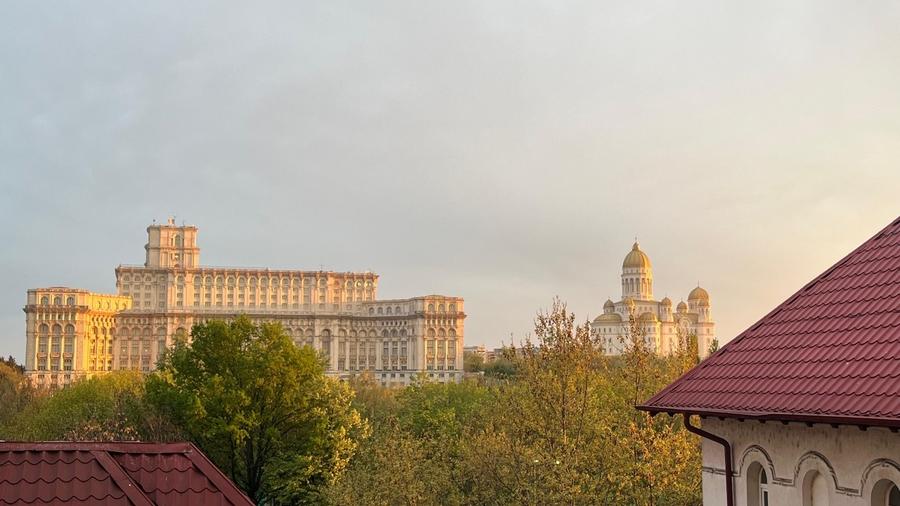 Apartament premium de închiriat – locație excepțională în centrul Bucureștiului - 1