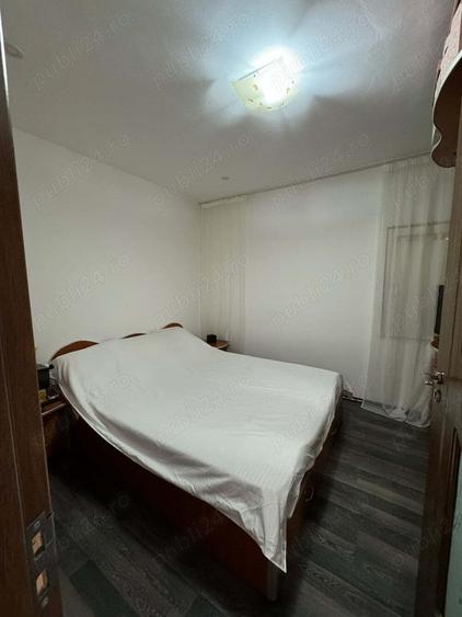 Casa la curte de vanzare - 2