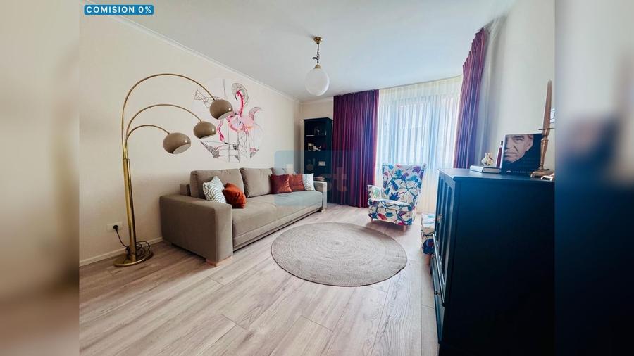 Apartament cu 2 camere de închiriat, Central - 1