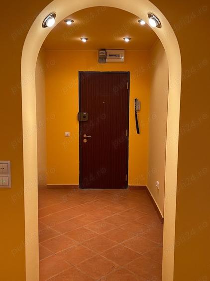 Apartament 3 camere, de vanzare direct de la proprietar, bloc monolit, 3 din 4, reabilitat complet - 1