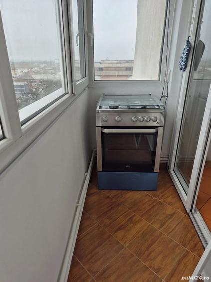 Inchiriez apartament 3 camere - 8