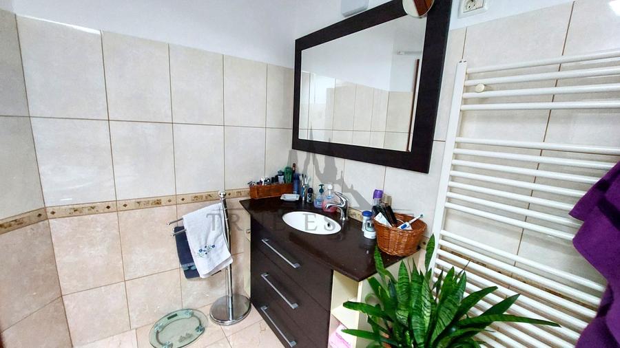 Casă la preț de apartament în zona Armenească, renovată și consolidată integral - 14