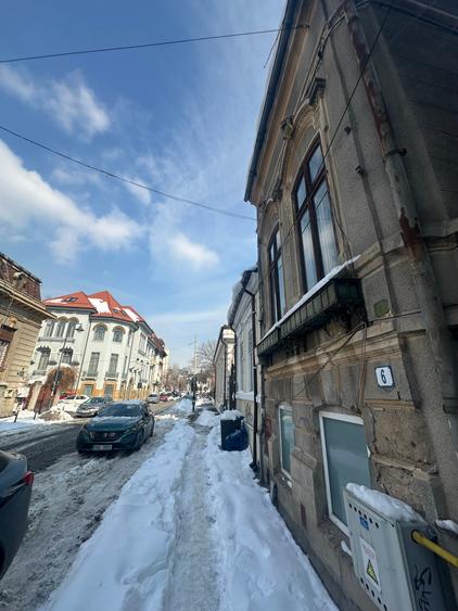 Vilă interbelică de vânzare – vedere directă către Parcul Grădina Icoanei - 1