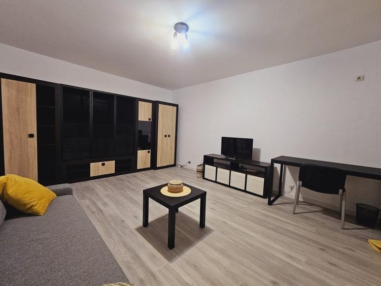 Timpuri Noi metrou | Mircea Voda | Camera de Comert | Bloc anvelopat | Renovata - 4