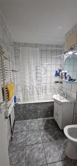 LIPOVEI - ETAJ 1 - BLOC IZOLAT - 4 CAMERE - CENTRALA PRORPRIE - BOXA - 10