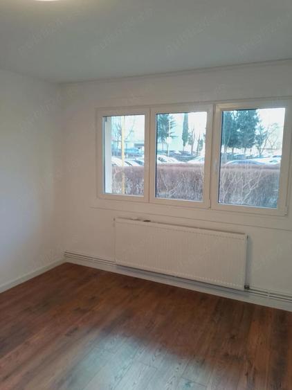 DE VANZARE- apartament de 2 camere, semidecomandat, suprafata 50 mp - 10