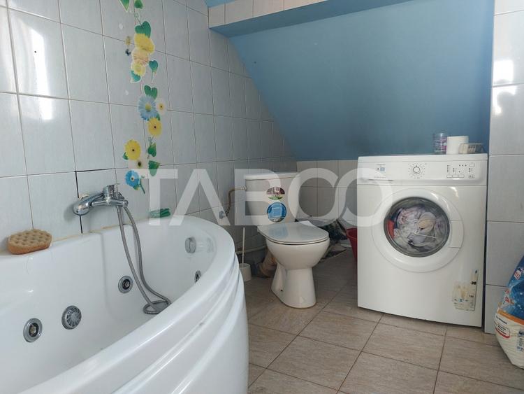 Apartament decomandat 3 camere zona centrala Cisnadie de vanzare - 10
