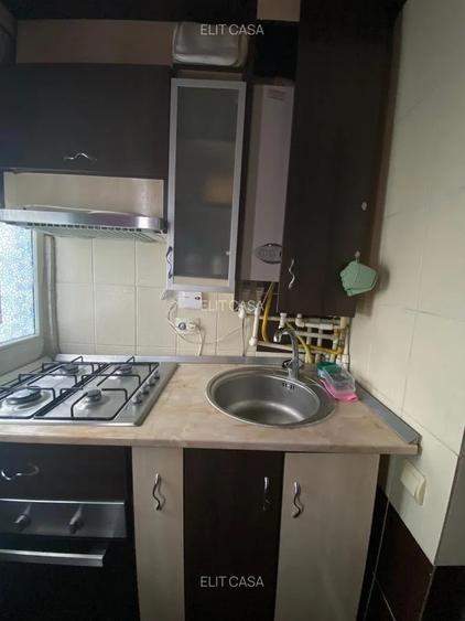 Apartament cu 2 camere, zona Podu Ros - 5