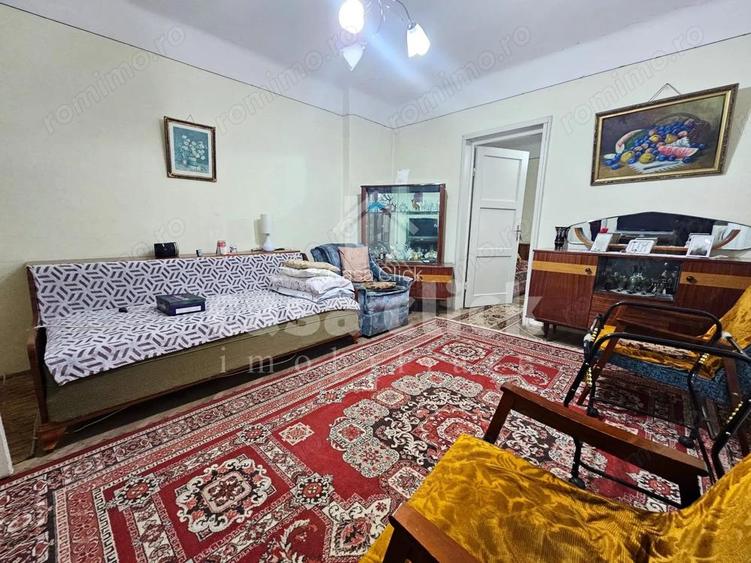 Apartament cu poten?ial ?i lini?te, parter inalt, pe strada Cezar col? cu Traian Apartament cu poten?ial ?i lini?te, parter inalt, pe strada Cezar col? cu Traian