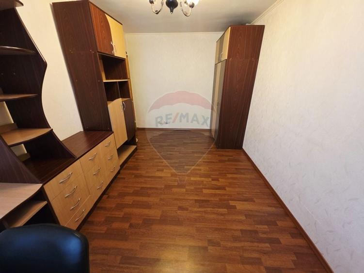 Apartament cu 4 camere de vânzare în zona Calea Romanului - 28