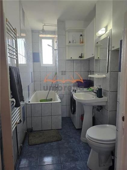 De inchiriat  un apartament cu 2 camere in zona  Horea - 13